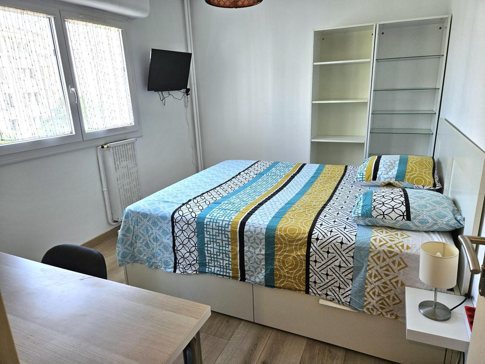 Chambre En Colocation Fille, Proche Mer, Climatisation Тулон Екстер'єр фото