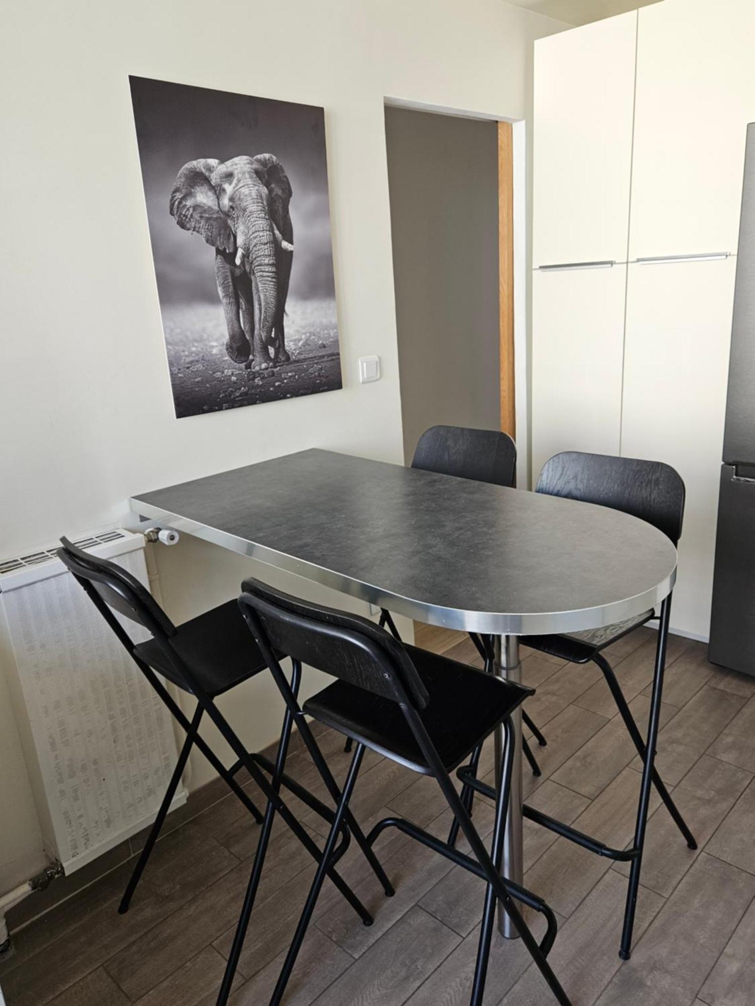 Chambre En Colocation Fille, Proche Mer, Climatisation Тулон Екстер'єр фото
