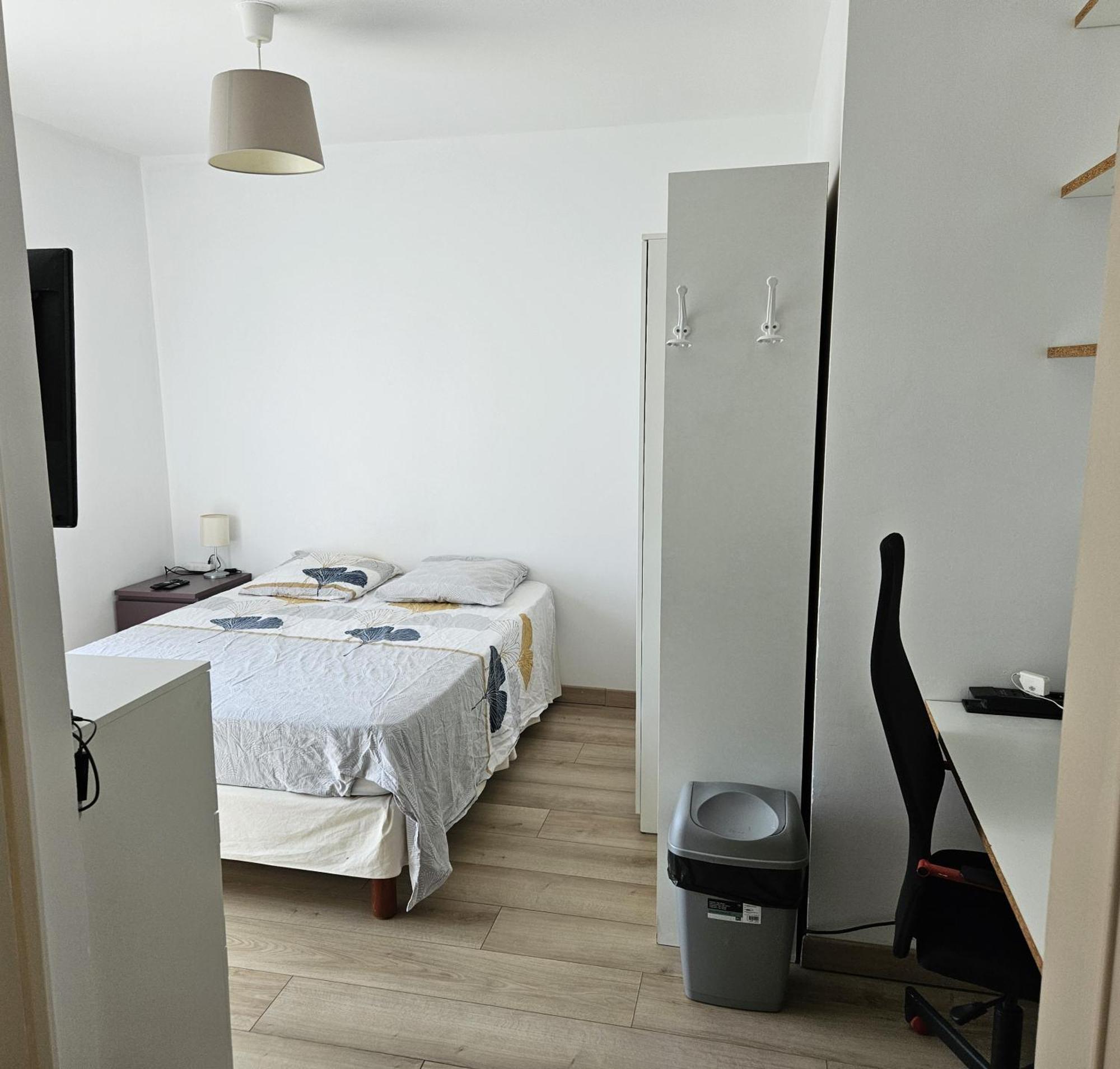 Chambre En Colocation Fille, Proche Mer, Climatisation Тулон Екстер'єр фото