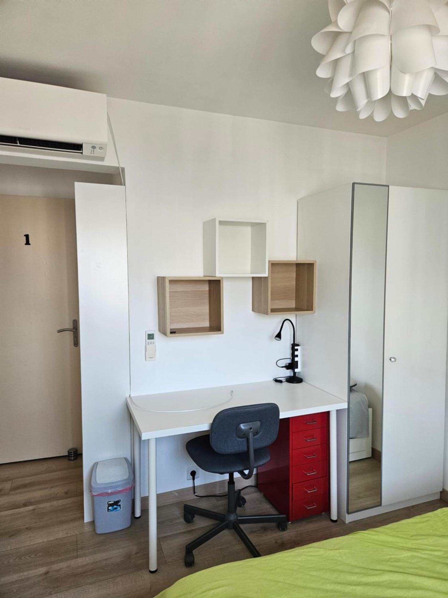 Chambre En Colocation Fille, Proche Mer, Climatisation Тулон Екстер'єр фото