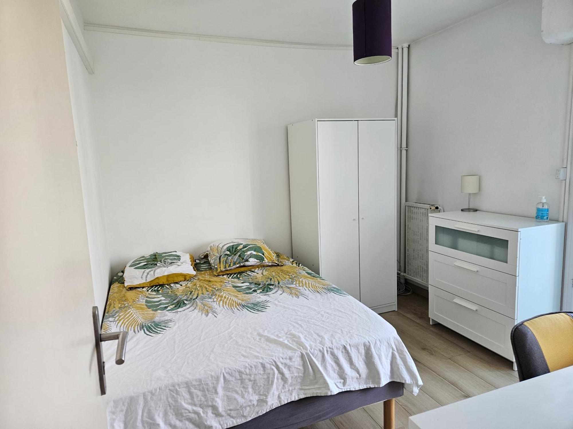 Chambre En Colocation Fille, Proche Mer, Climatisation Тулон Екстер'єр фото