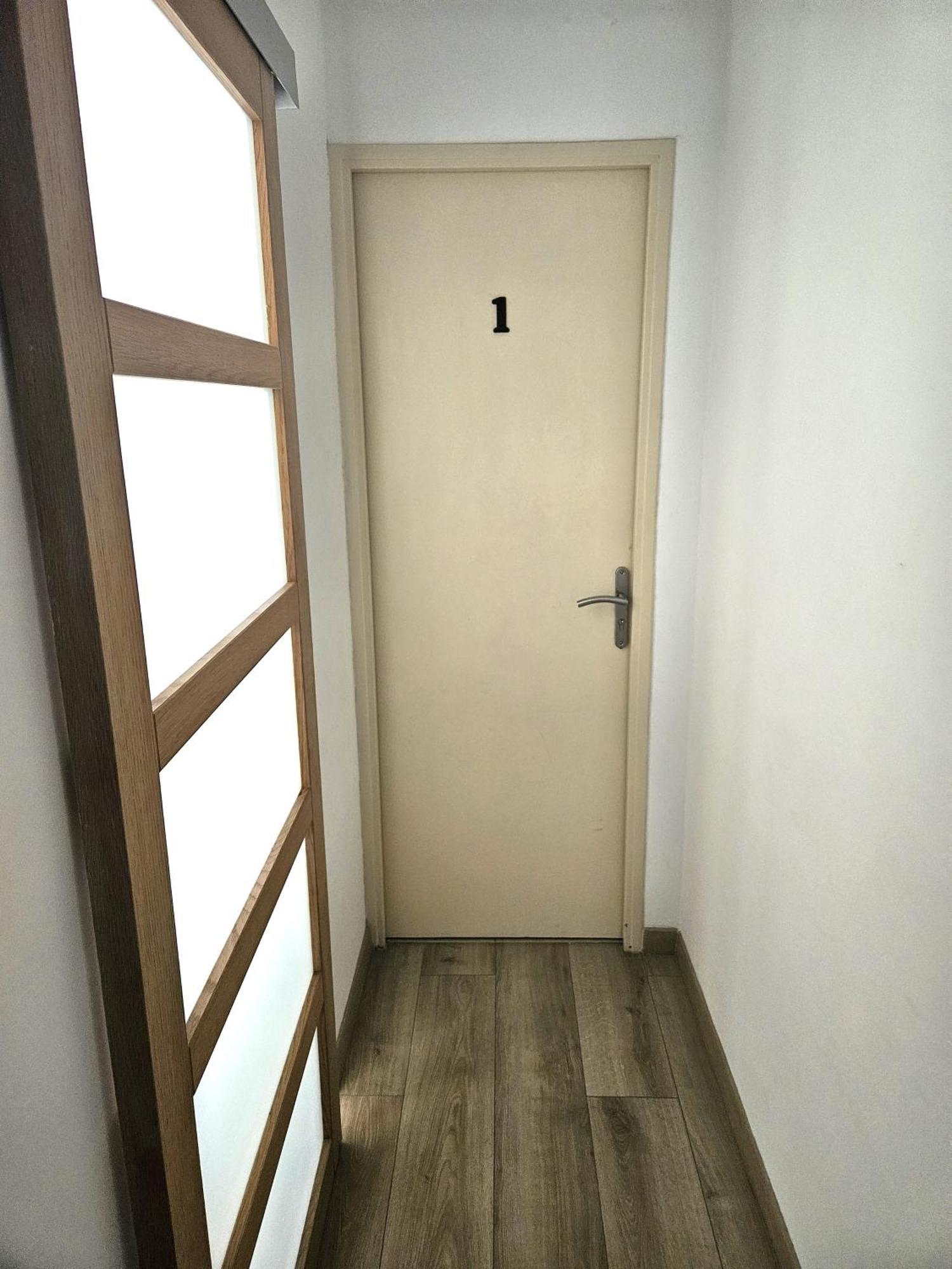 Chambre En Colocation Fille, Proche Mer, Climatisation Тулон Екстер'єр фото